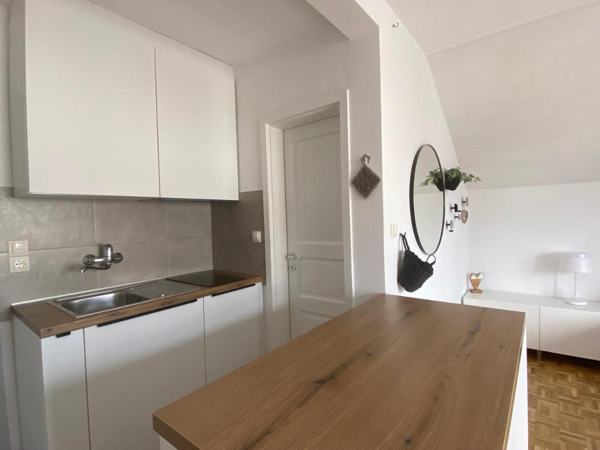 Studio Tara With Balcony Μπλεντ Εξωτερικό φωτογραφία