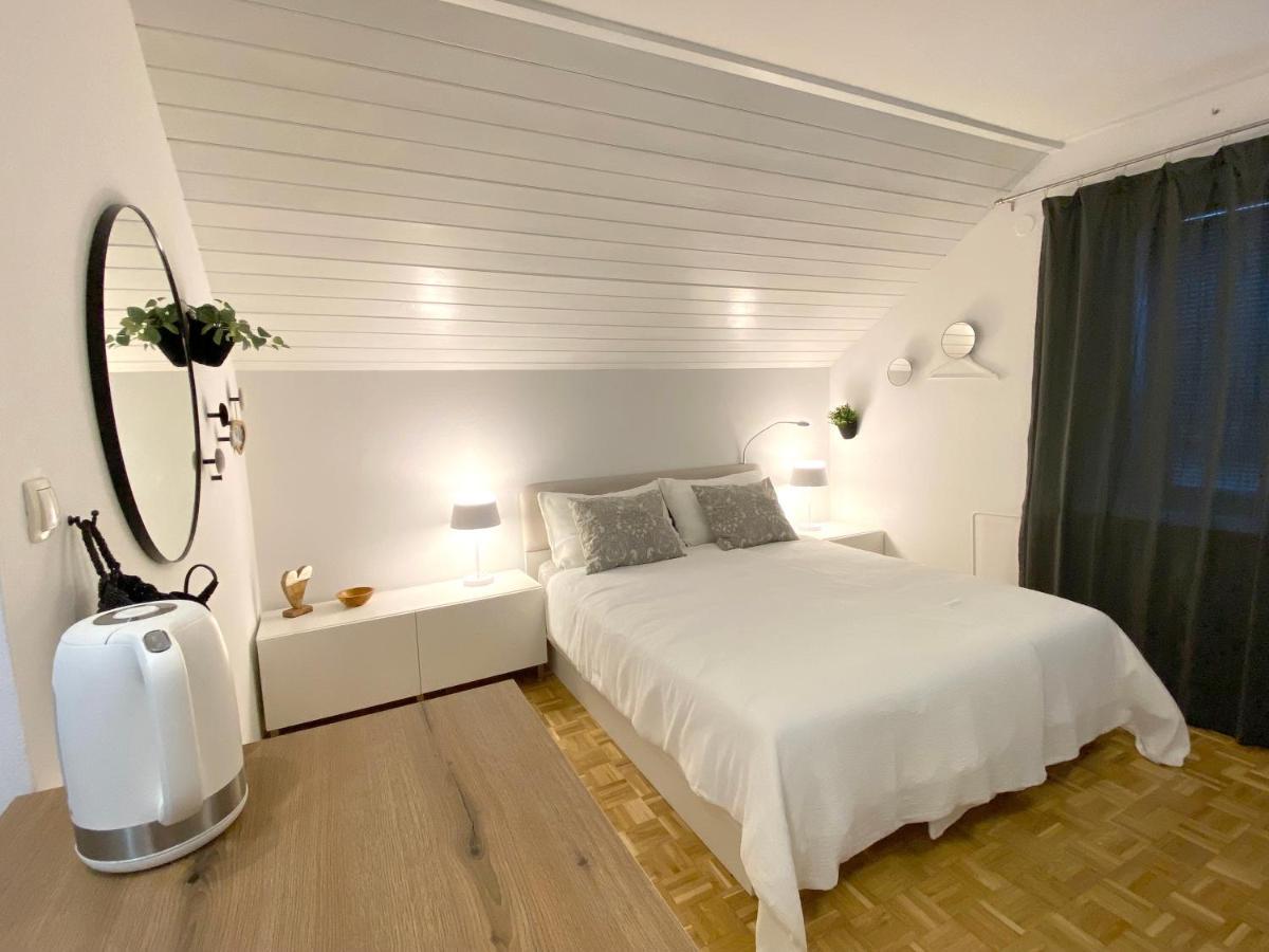 Studio Tara With Balcony Μπλεντ Εξωτερικό φωτογραφία