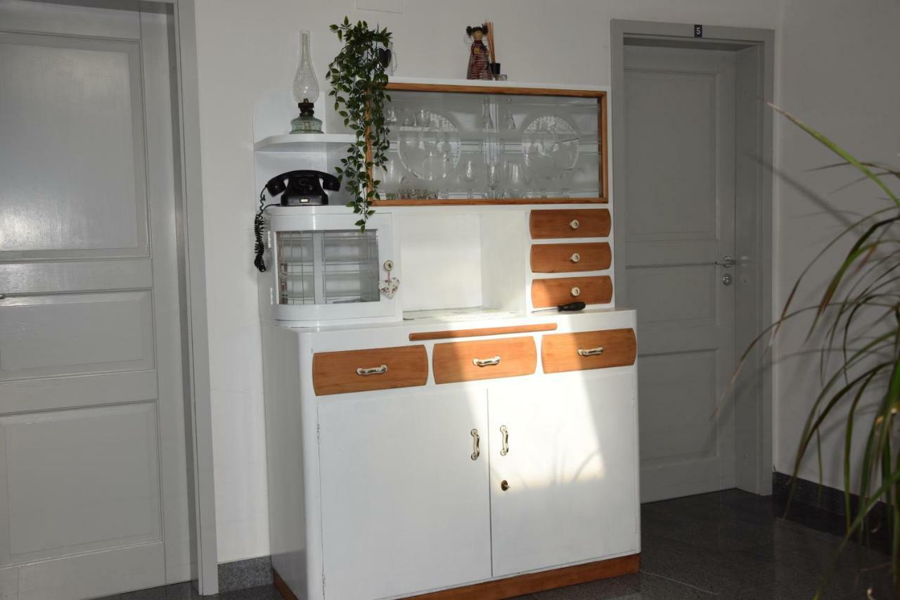 Studio Tara With Balcony Μπλεντ Εξωτερικό φωτογραφία