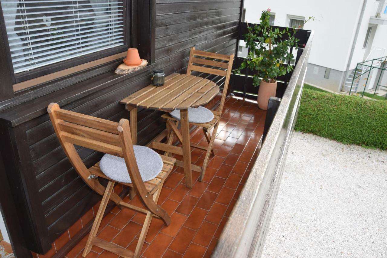 Studio Tara With Balcony Μπλεντ Εξωτερικό φωτογραφία